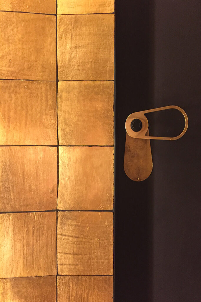 Ateliers Zelij cafe fait a main paris handmade gold du trocadero square Mosaic stair