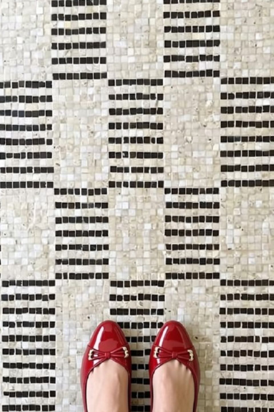 Patterns lines with broken marble mosaic bespoke Ateliers Zelij